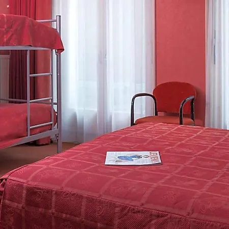 Hotel Nieuw Minerva 3*
