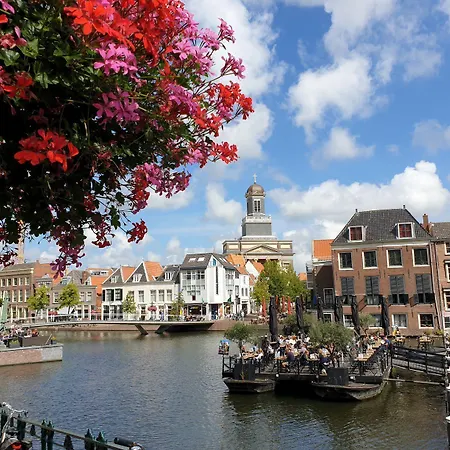 Nieuw Minerva Otel 3*